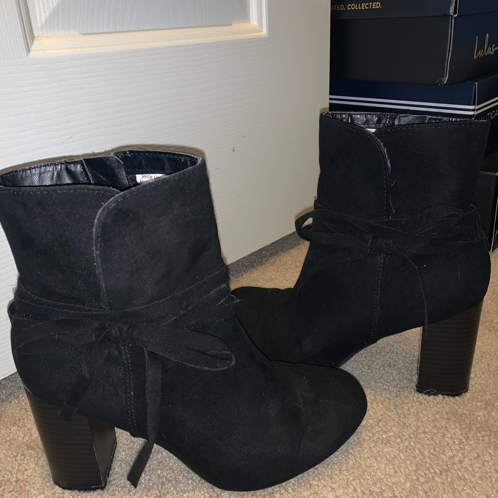 Heeled boots
